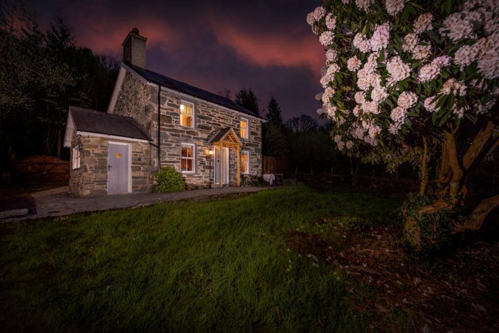 Charming Riverside Cottage In Snowdonia National Park Tanygrisiau Luaran gambar
